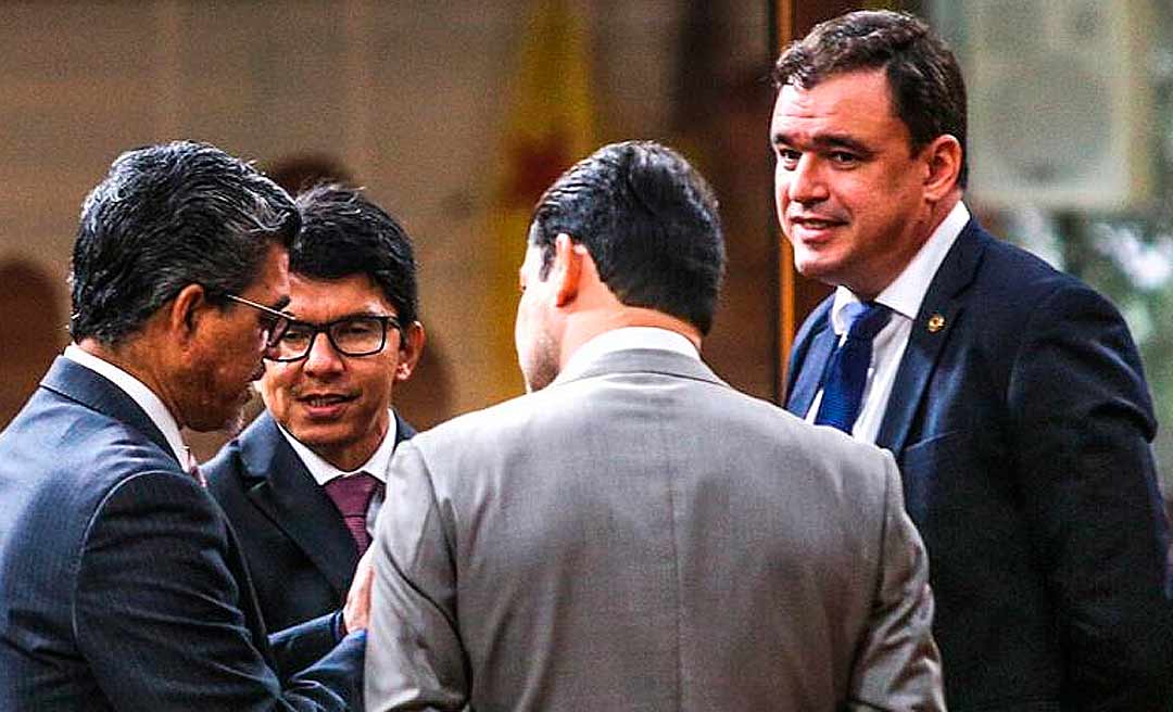 Deputados não descartam uma força-tarefa junto à CPI para apurar irregularidades na SEE