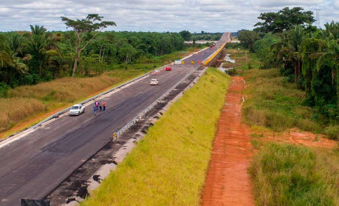 Superintendente do Dnit de Rondônia diz que ponte do Madeira será inaugurada "provavelmente na primeira semana de maio"