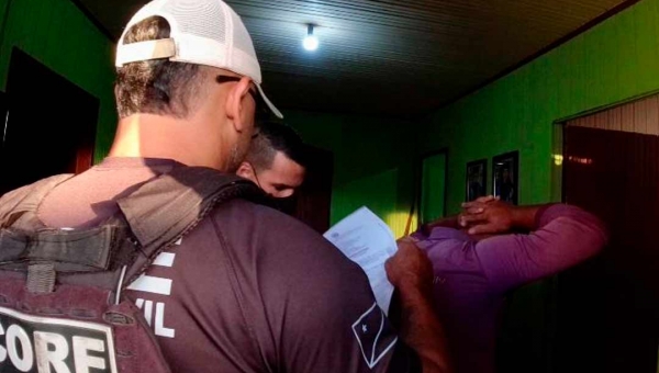 Polícia Civil deflagra operação "Culatra" e prende oito em Feijó