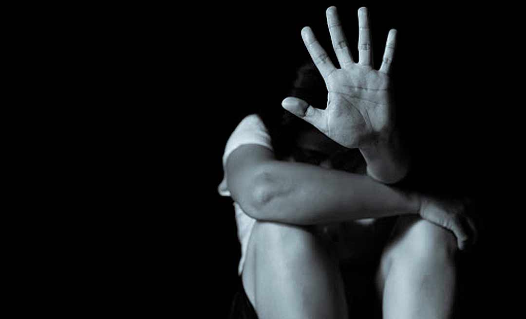Acusado de estuprar enteada de 11 anos em Feijó permanecerá preso, decide Justiça