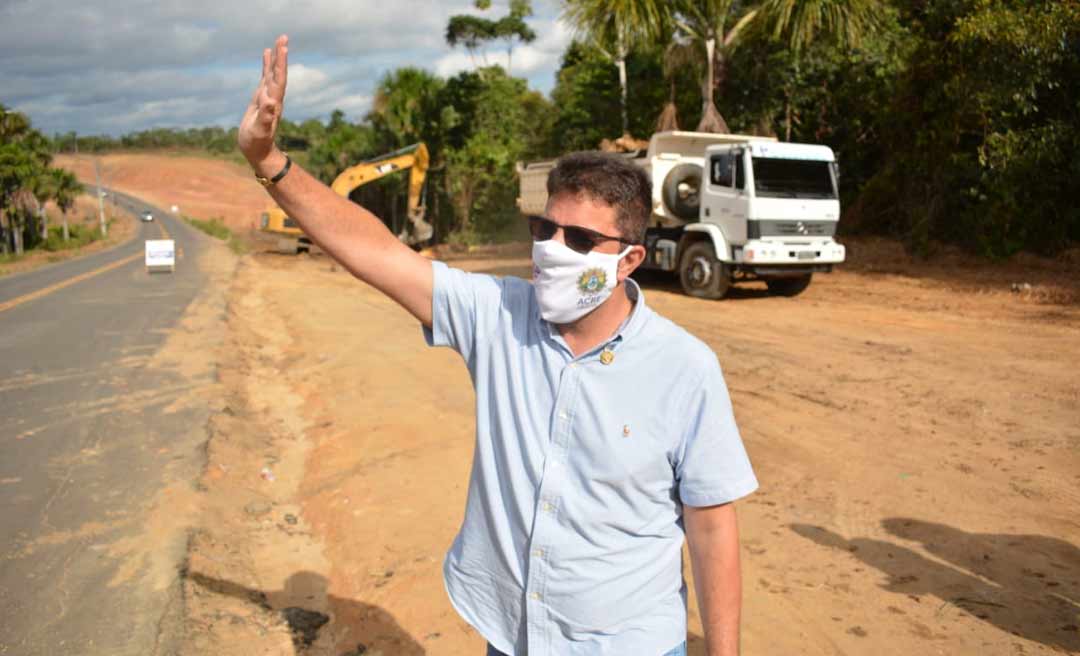 Em Cruzeiro do Sul, Gladson vistoria obra, anuncia ações para gerar emprego e diz estar confiante de que a pandemia será vencida em breve