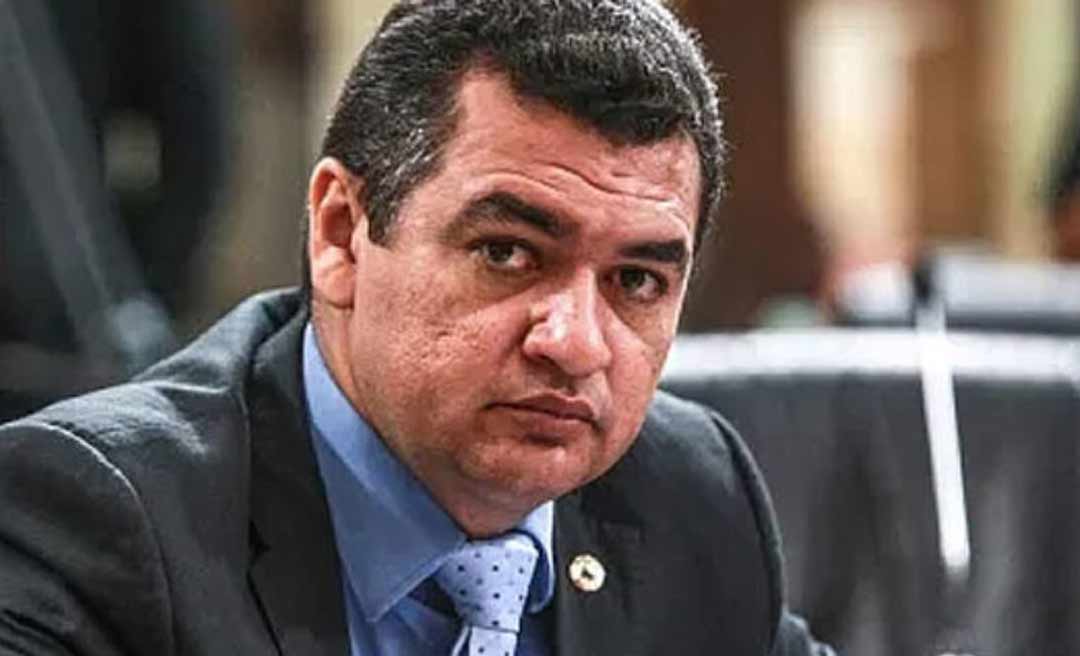 Sindmed-AC protocola pedido de cassação do deputado estadual Cadmiel Bomfim