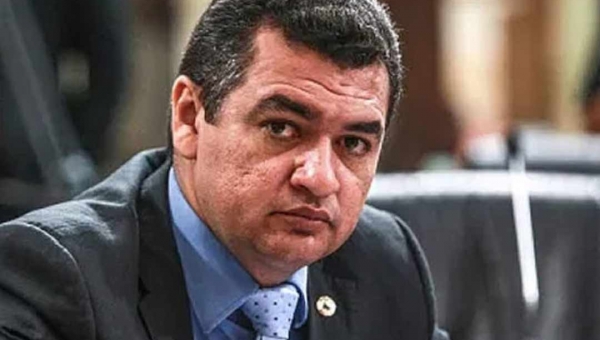 Sindmed-AC protocola pedido de cassação do deputado estadual Cadmiel Bomfim