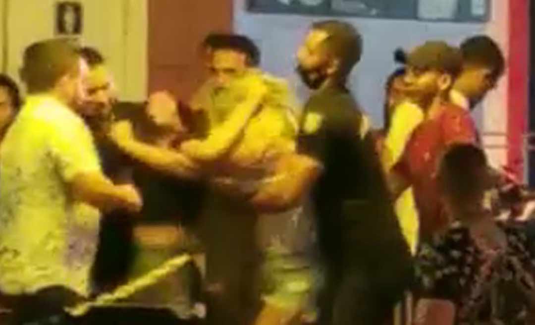 Vídeo: em bar de Cruzeiro do Sul, noite é marcada por pancadaria entre mulheres