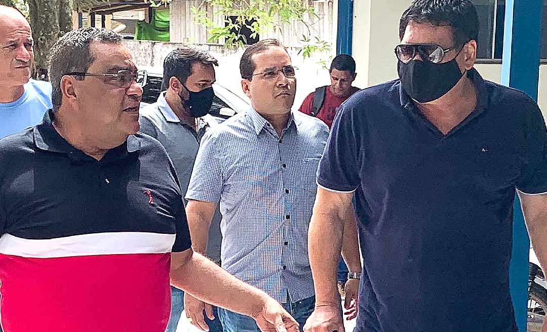 Flaviano visita Sena, conversa com Mazinho Serafim e garante apoio às ações da Prefeitura