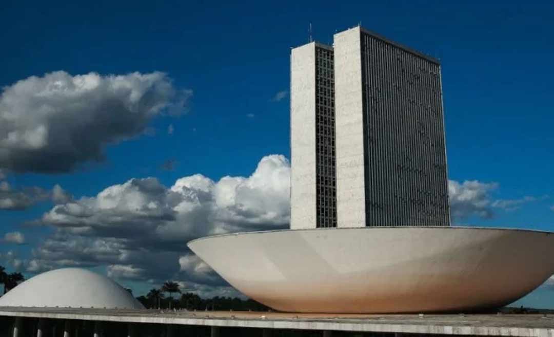 Voto impresso tem maioria para avançar na Comissão que analisa o tema na Câmara dos Deputados