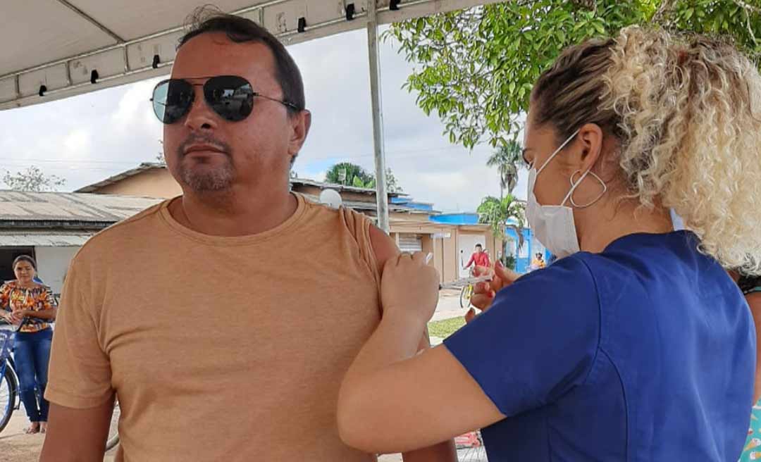 Quase 500 pessoas foram vacinadas contra a covid-19 nesta segunda-feira em Tarauacá