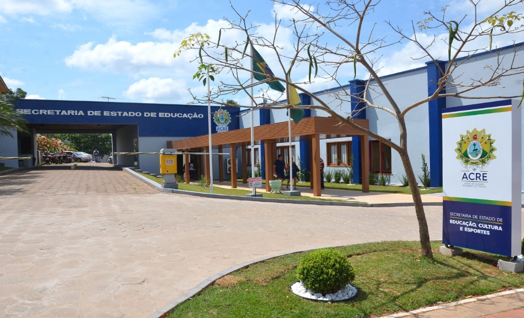 Educação convoca 170 professores do cadastro de reserva