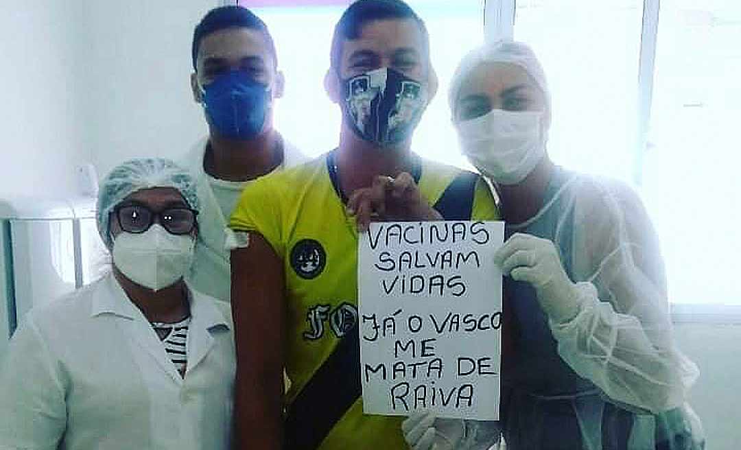 "Vacinas salvam vidas. Já o Vasco me mata de raiva", diz vascaíno no Acre após ser imunizado