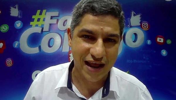 Calegário pede providências ao governo quanto às declarações de coordenadora