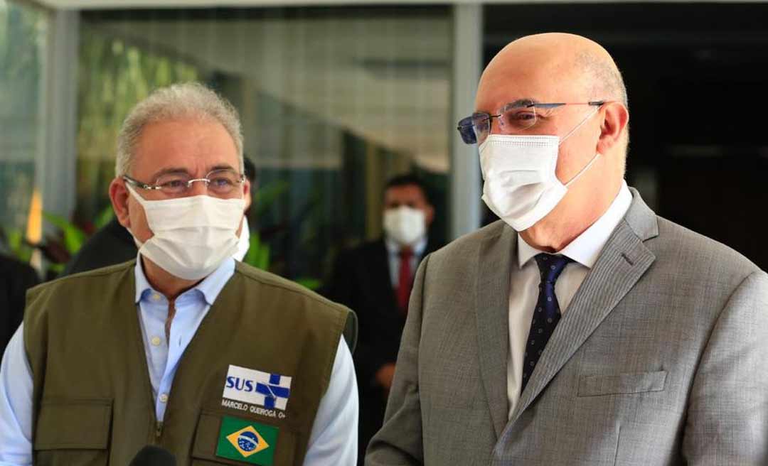 Ministros Marcelo Queiroga e Milton Ribeiro defenderam o retorno dos estudantes às salas de aula
