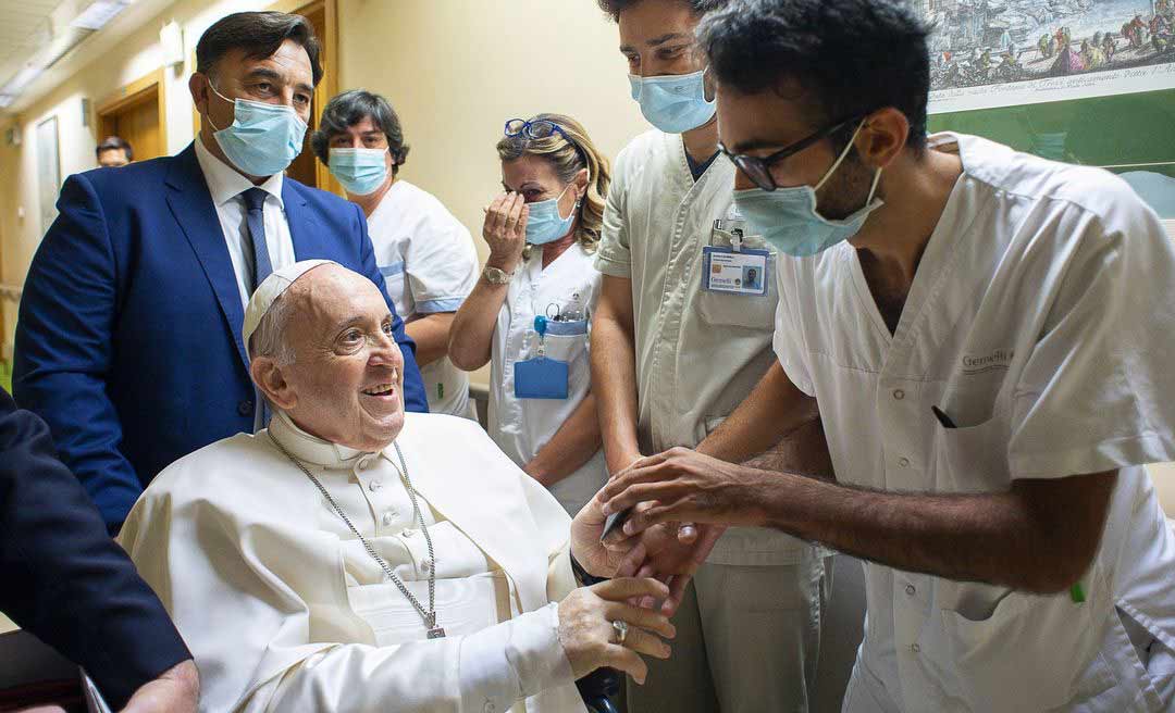 Papa Francisco agradece orações de fiéis pela recuperação da cirurgia