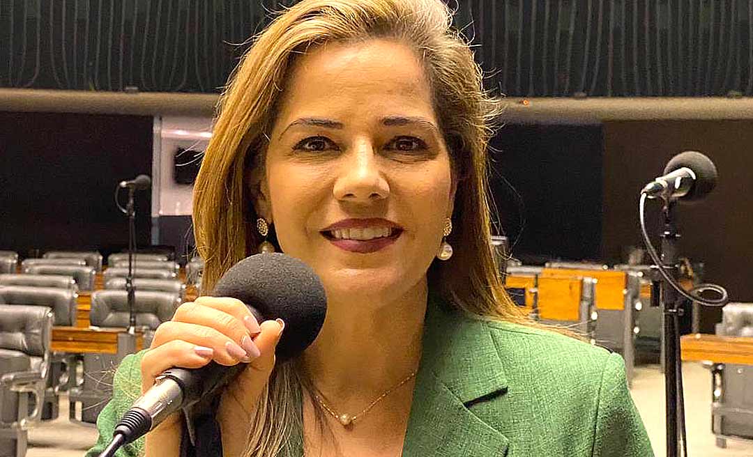 Mara Rocha é uma das autoras de projeto que cria linha de crédito para incentivar o empreendedorismo feminino