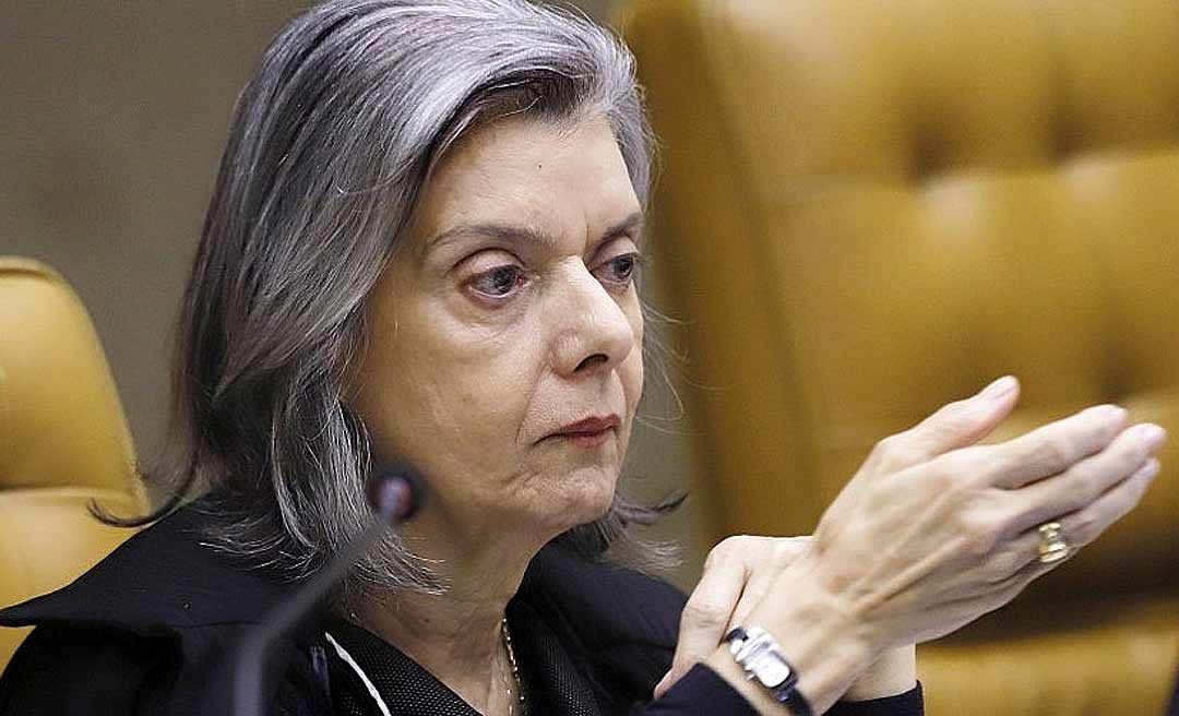 Cármen Lúcia nega pedido do PT para Lira analisar impeachment de Bolsonaro