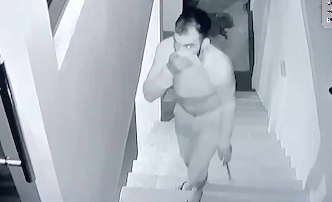 Homem armado com faca tenta invadir casa em Cruzeiro do Sul