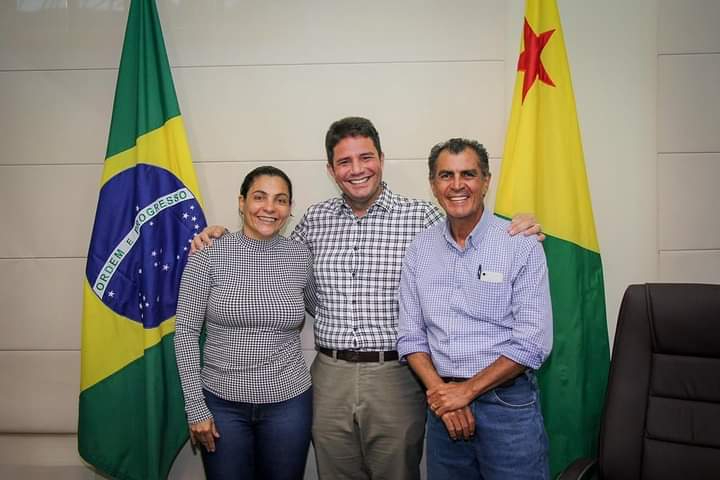 Gladson recebe Bené e Rosana na Casa Civil e reafirma parcerias com Porto Acre e Senador Guiomard