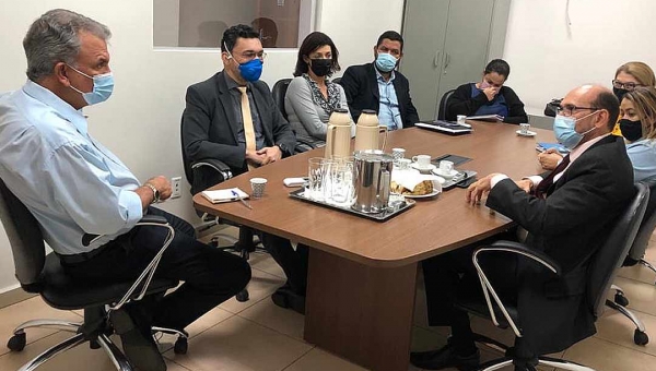 Promotores tratam com Petecão sobre programa de proteção a crianças e adolescentes ameaçados