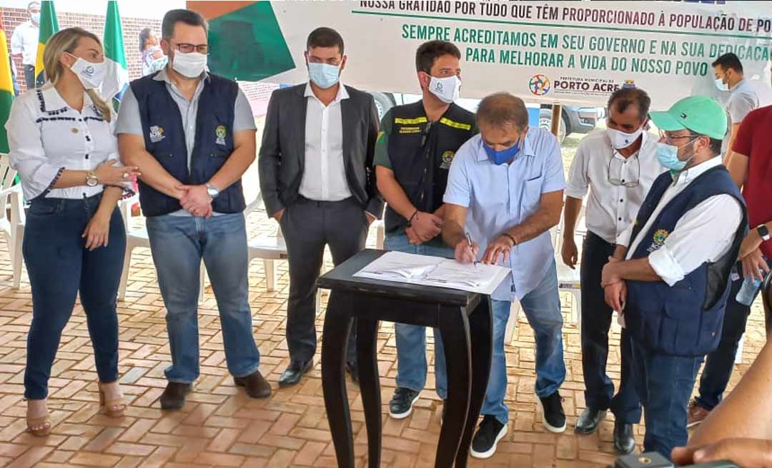 Deputado José Bestene visita com Gladson obras de Bené Damasceno em Porto Acre