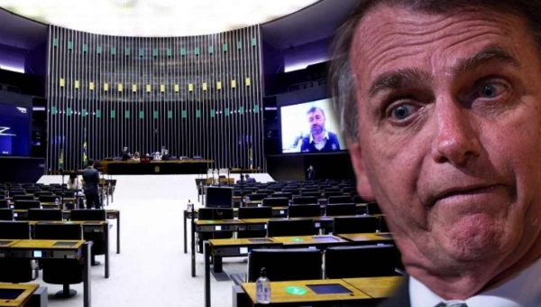Em derrota para Bolsonaro, Câmara rejeita e arquiva PEC do voto impresso