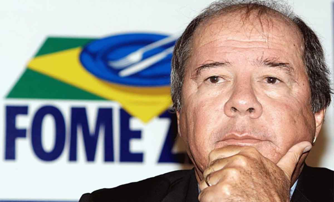 Duda Mendonça, ex-marqueteiro de Lula, morre aos 77 anos de câncer na cabeça 