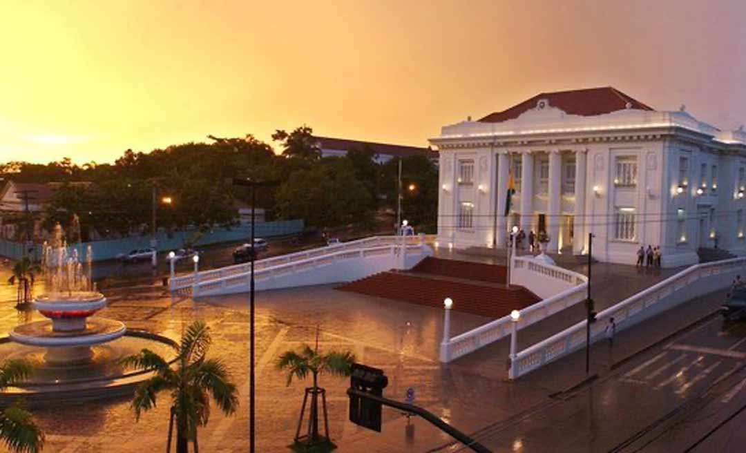Acre terá ponto facultativo na segunda e feriado na terça