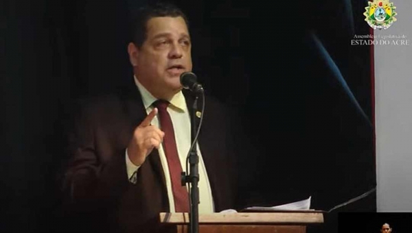 Rocha diz que Gladson esqueceu produtores: “sou obrigado a constatar que estamos devendo e devendo muito”
