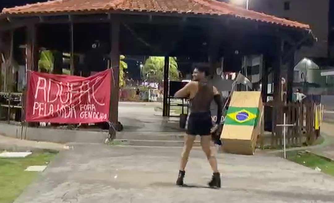 Em Cruzeiro do Sul, manifestante dança voguing em protesto contra Bolsonaro; assista