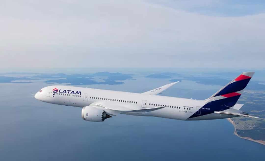 Passagens aéreas acumulam alta de 56,8% em 12 meses e frustram planos de viagens