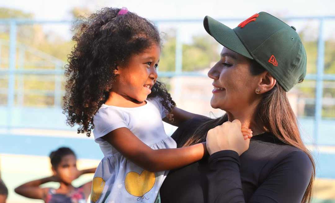 Jéssica Sales libera recursos para instituições de apoio à crianças e adolescentes em Cruzeiro do Sul
