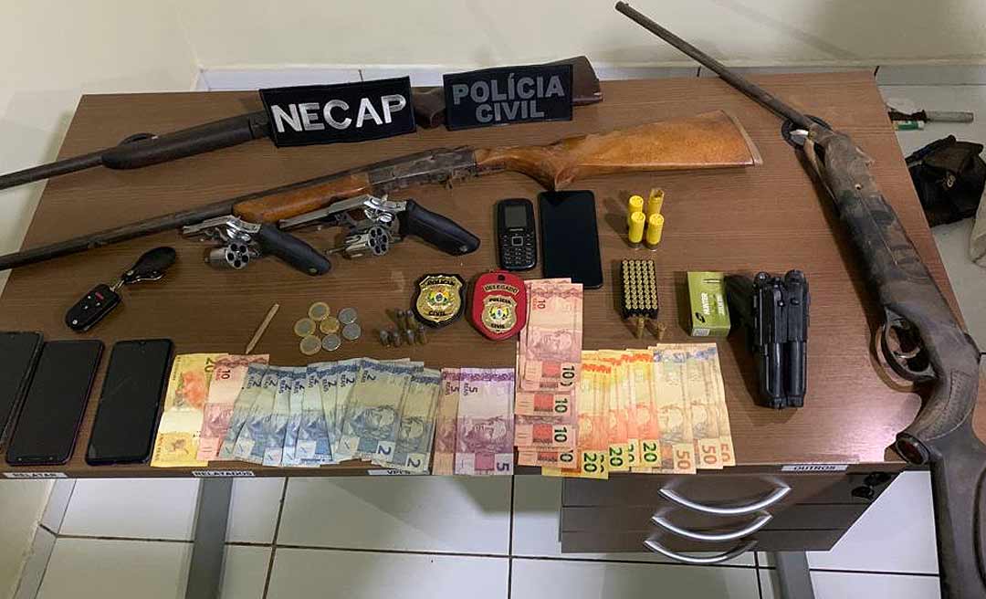 Operação da Polícia Civil em Capixaba manda 5 para a cadeia e apreende armas de fogo