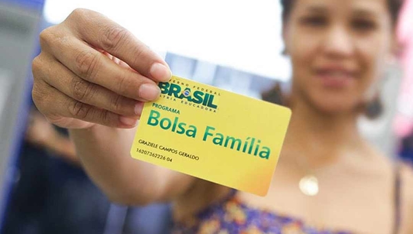 Aumento do Bolsa Família não evita perda de renda dos mais pobres em 2022