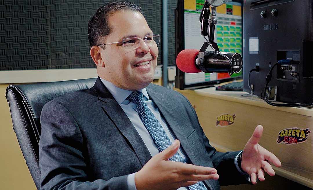 ‘O que há é um abismo entre o discurso deles e a prática’, diz Erick Venâncio na Rádio Gazeta