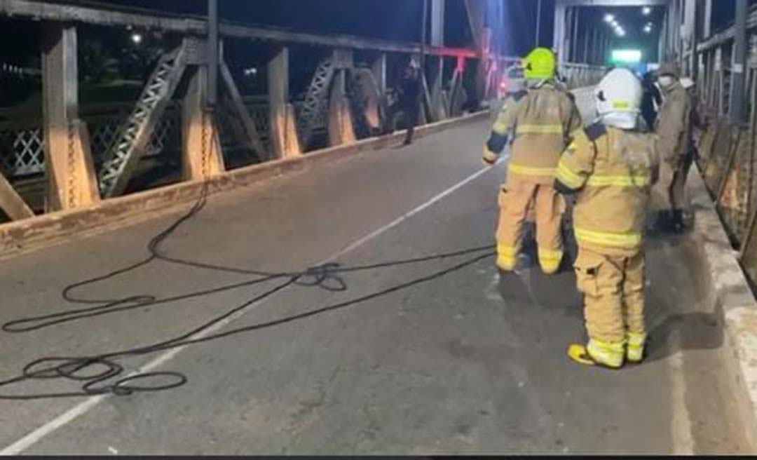 Homem tenta se jogar da ponte Juscelino Kubitschek; bombeiros estão no local