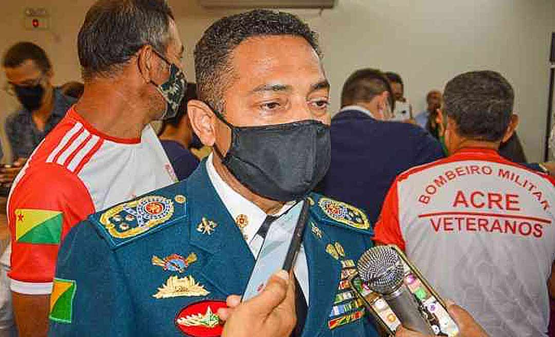 Golpista usa perfil falso do comandante do Corpo de Bombeiros do Acre para vender armas no WhatsApp e Facebook