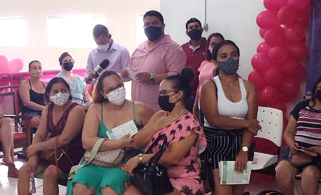 “Dia D” do Outubro Rosa mobiliza centenas de mulheres na Urap da Vila Ivonete