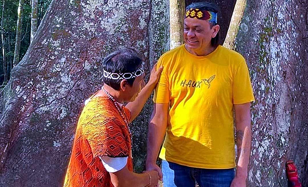 Frank Aguiar participa de festa do Daime no Acre: “Como é bom estar em meio à natureza”