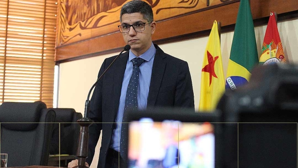 Fagner Calegário revela dossiê que aponta possível fraude em cartão do governo com a empresa Max Frota