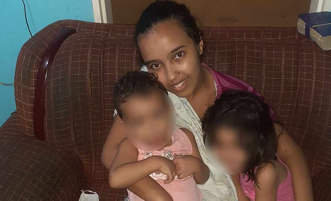 Desesperada, mãe clama por socorro para alimentar crianças, uma de 2 e outra de 4 anos