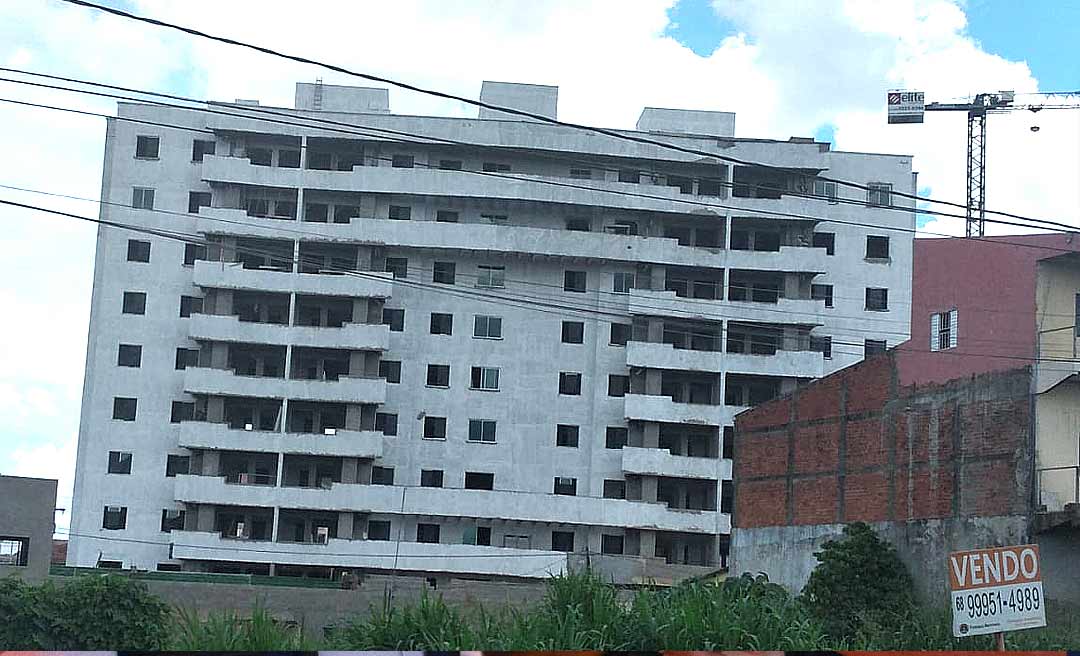 Criminosos rendem vigias em obra do Hevea Residence, cortam energia e roubam tudo; prejuízo é de R$ 300 mil, calcula empresário