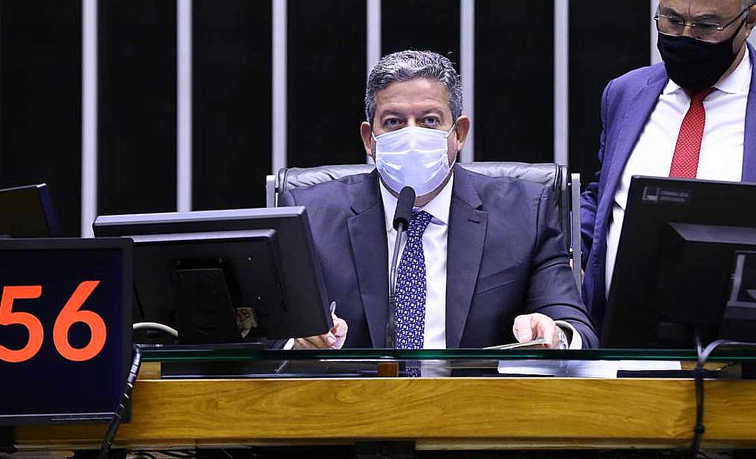 Presidente da Câmara dos Deputados propõe perdão a governadores para aprovar PEC dos Precatórios