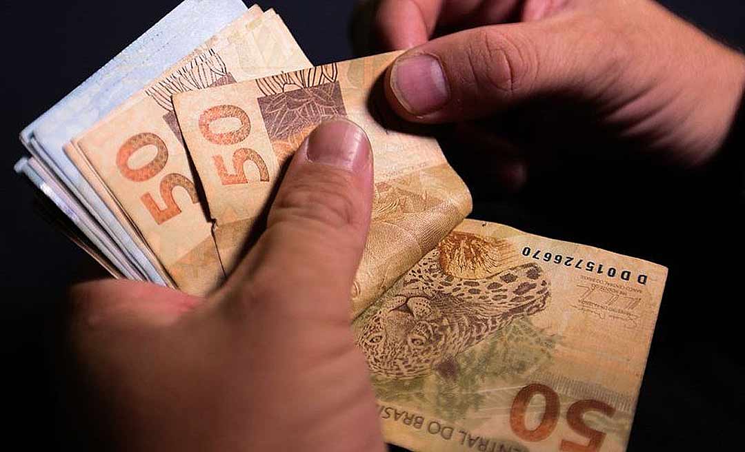 Auxílio Brasil começa a ser pago em dez dias, mas ainda com dúvidas
