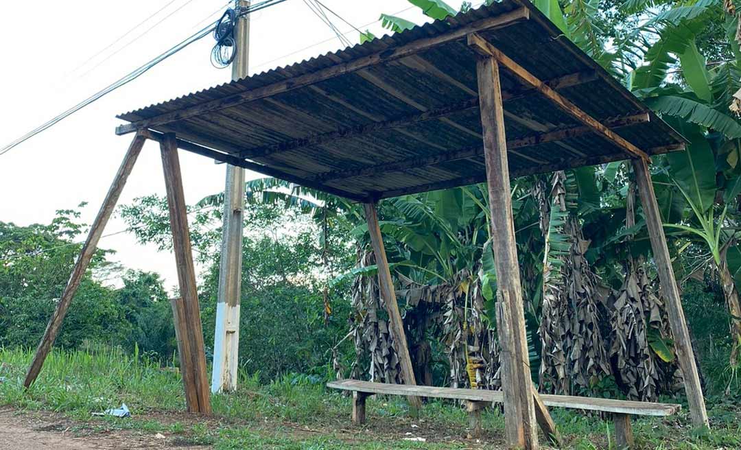 Enquanto Bocalom fala em ônibus elétricos, Rio Branco sofre com falta de abrigos para passageiros