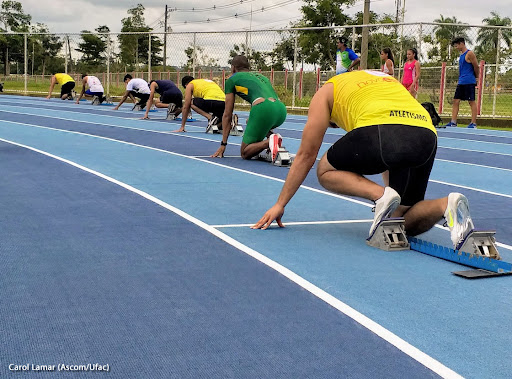 Após casos de Covid-19, acadêmicos de Medicina da UFAC são suspensos de evento esportivo: “segurança”