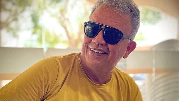 Petecão ironiza pesquisa e diz sobre Gladson: “Se continuar caindo assim vai chegar no negativo nas eleições”