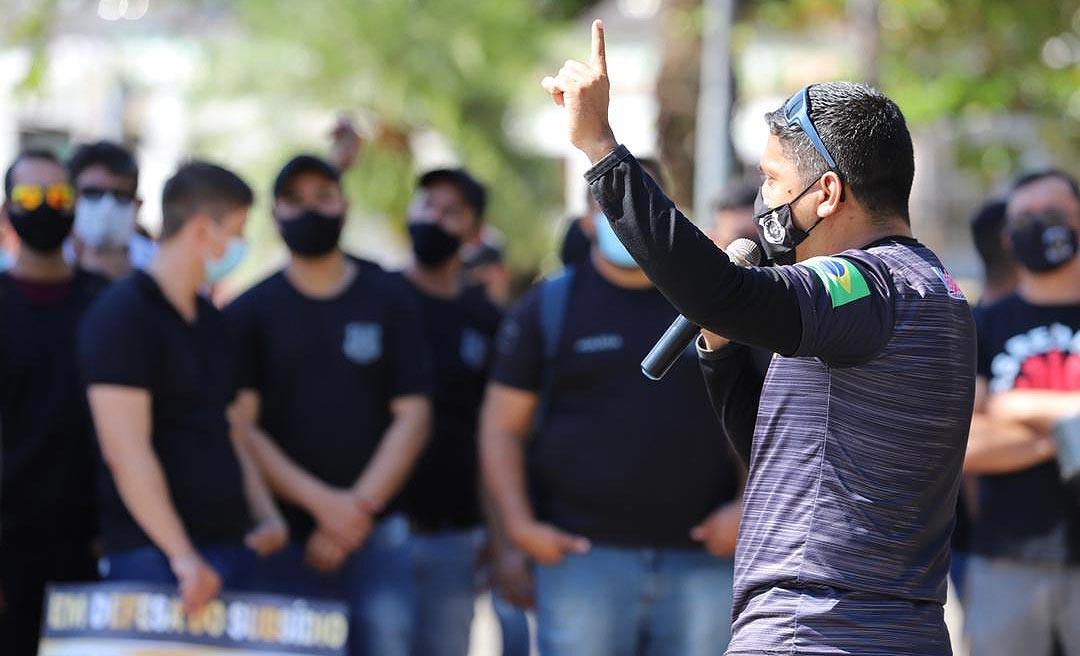 Policiais penais vão se reunir em assembleia na segunda-feira para deliberar sobre o banco de horas