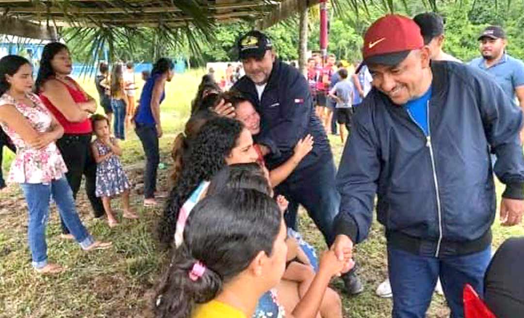 Antes de testar positivo para Covid-19, Barbary esteve com cerca de 200 pessoas em agenda oficial da prefeitura de Porto Walter