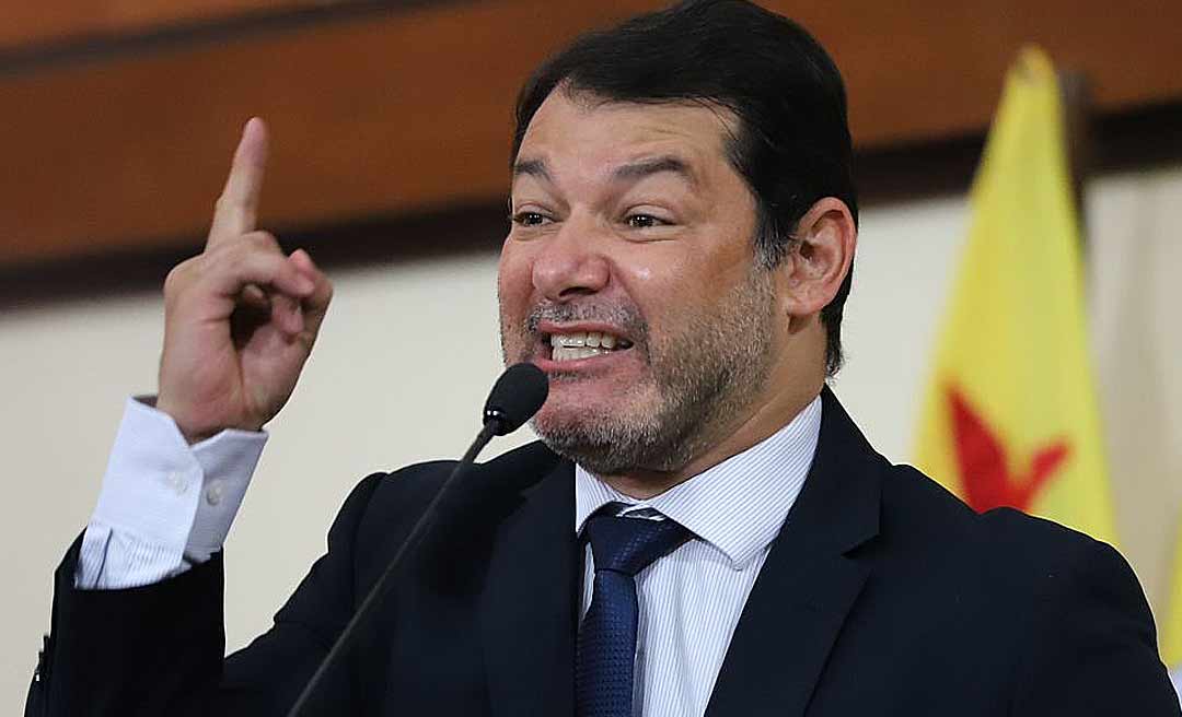 Roberto Duarte bate o pé e diz que não vai sair agora do MDB: “Tenho tempo para aguardar”