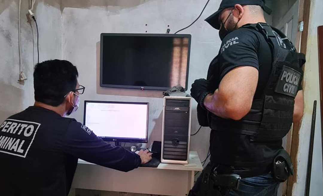 Polícia apreende dispositivos eletrônicos de acusados de armazenar conteúdo de sexo com crianças
