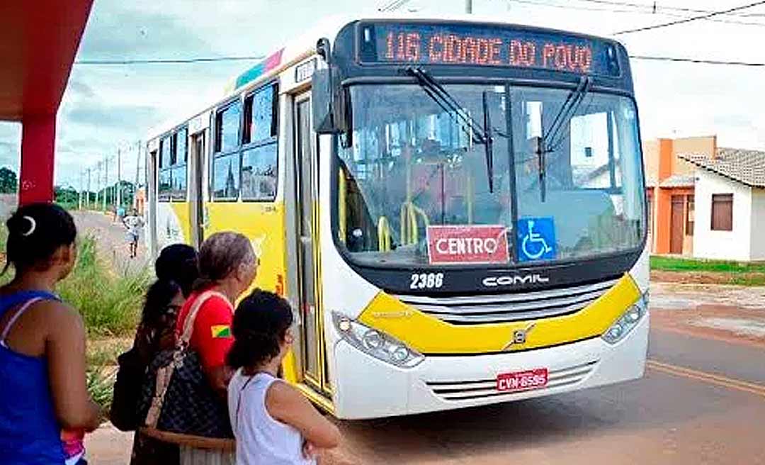 Motoristas de ônibus de Rio Branco param em advertência; greve geral não está descartada