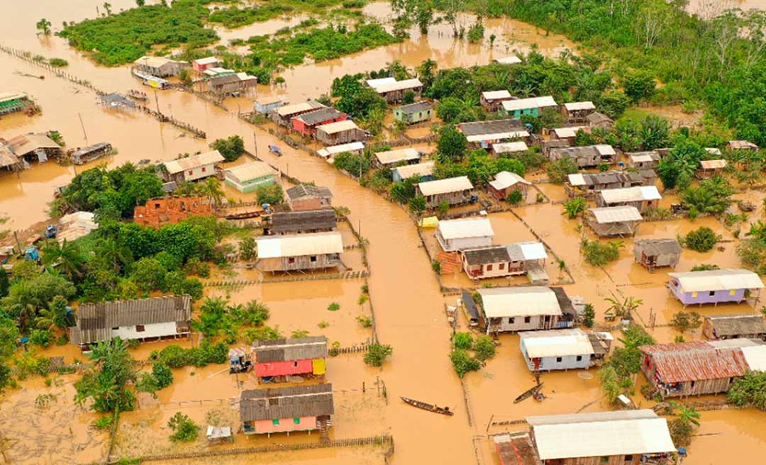 Autoridades municipais de Boca do Acre em alerta com cheia do Rio Acre; Defesa Civil de Rio Branco monitora a situação